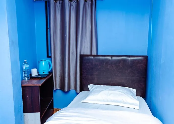 Deurali And Restro Hotel *